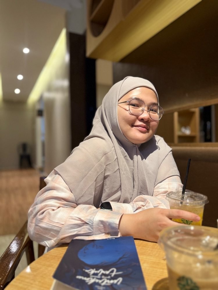 Adilla Mega Sari